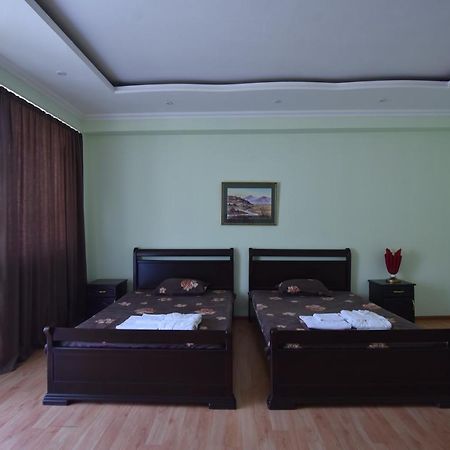 Hotel Vake Palace Tbiliszi Kültér fotó