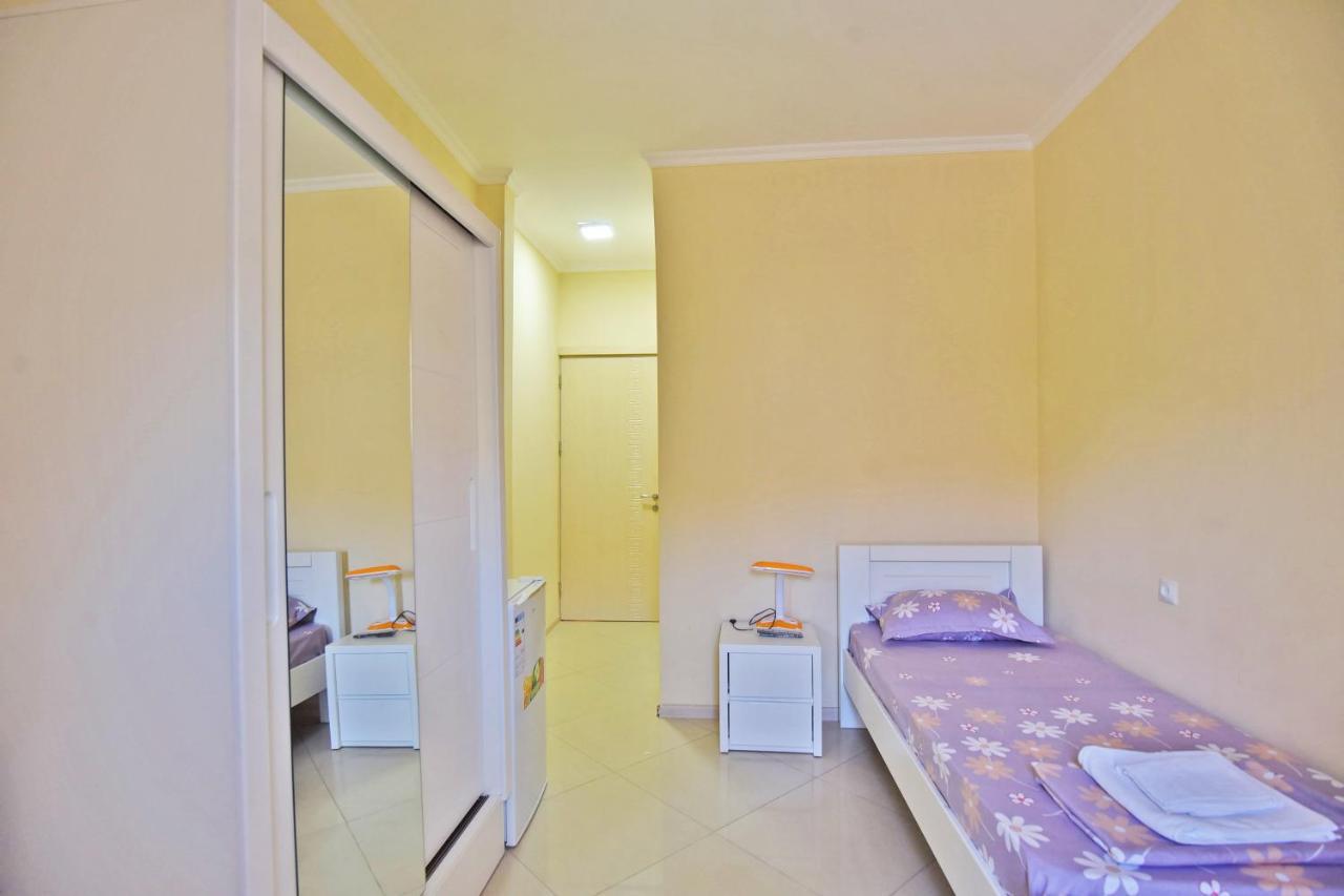 Hotel Vake Palace Tbiliszi Kültér fotó