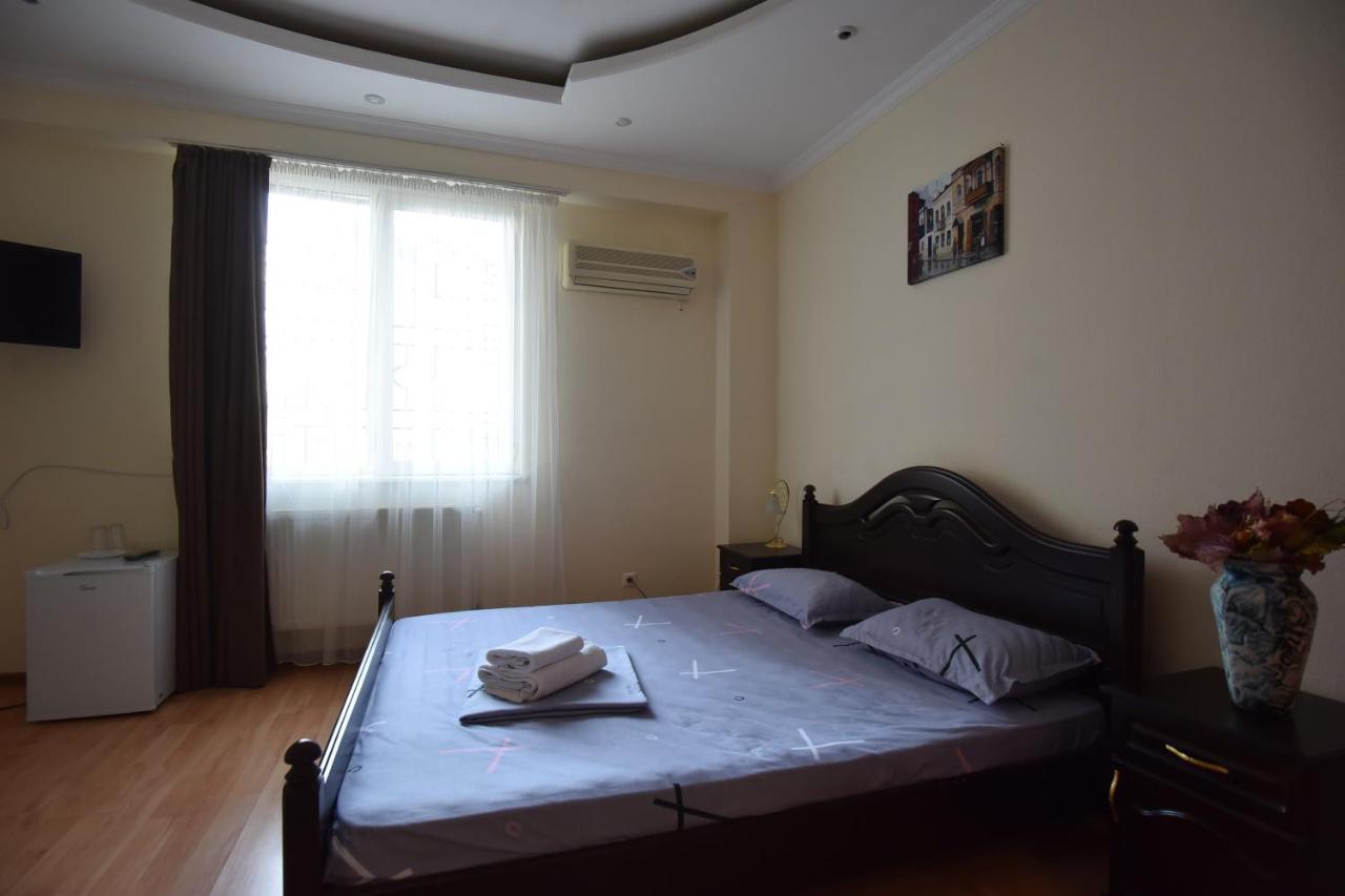 Hotel Vake Palace Tbiliszi Kültér fotó