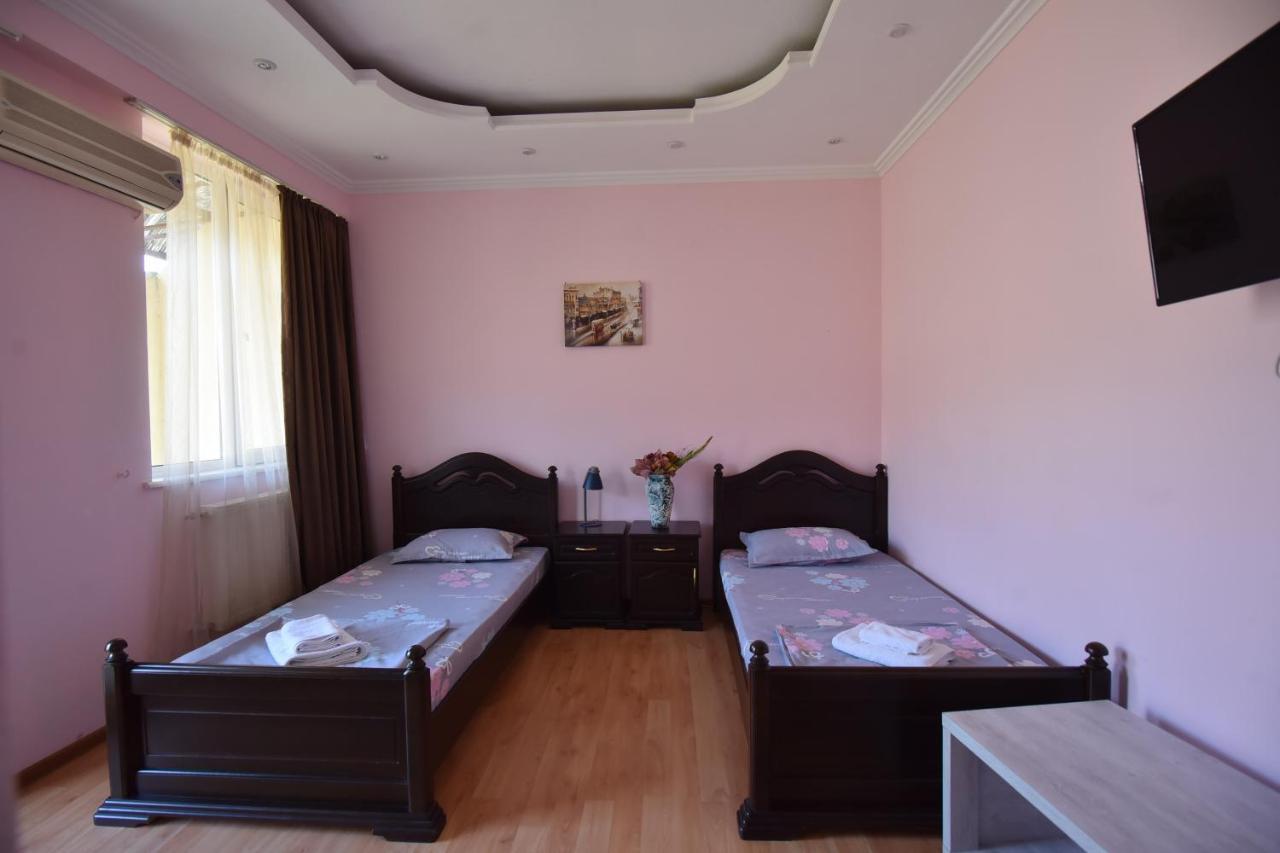 Hotel Vake Palace Tbiliszi Kültér fotó