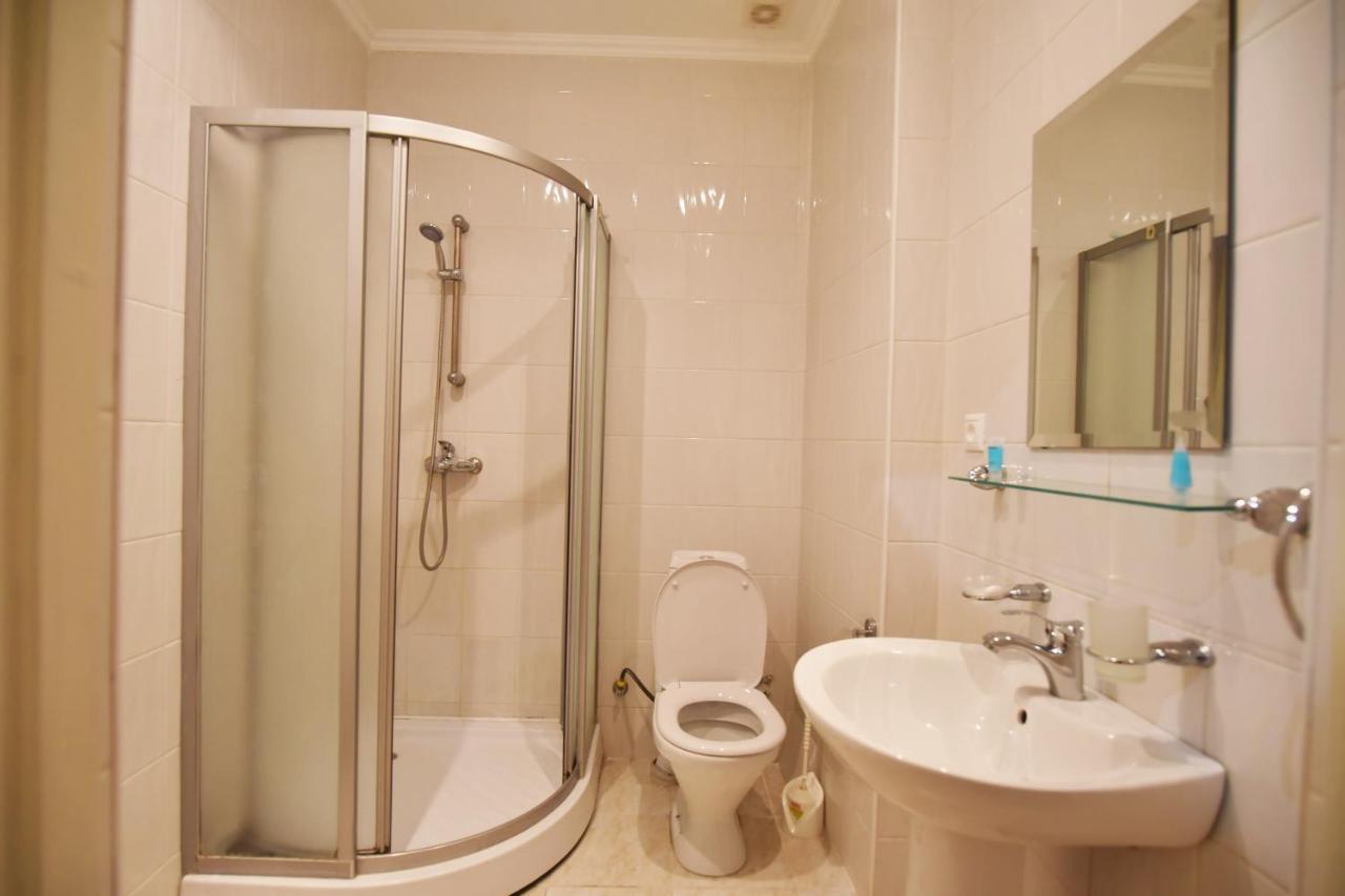 Hotel Vake Palace Tbiliszi Kültér fotó